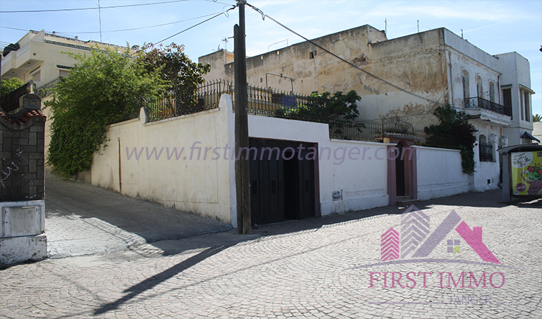 SPACIEUSE MAISON EN VENTE A MERCHAN