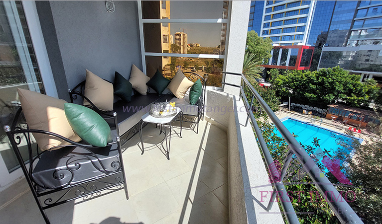 Appartement de vacances, à proximité de la corniche